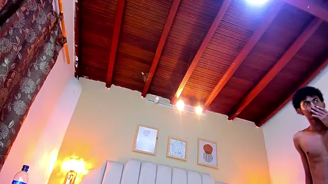 fykmor_1 (M twink) - pre cum