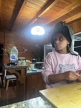 ternura_x (F teen) - bailar desnuda