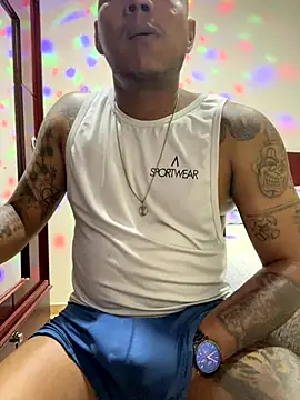 saipadpuer30 - Saipadpuer30's free webcam - UK Sex Cams