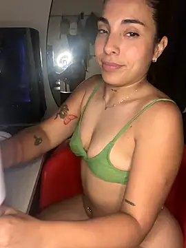 athenabye (F young) - Me desnudo y me toco