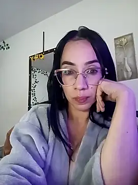 YaraDuartee webcam