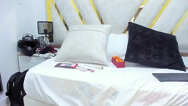 Luna_Naughty01 webcam