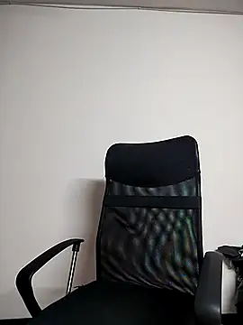 KARINNA__RAVEN webcam