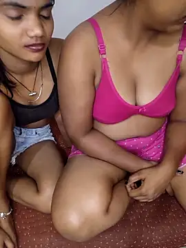 Unique_MomandDaughterrs