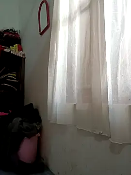 Reema_143 webcam