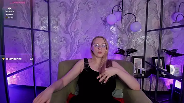 liana_ln (F teen) - Take off my top