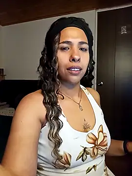 IVONNE_COLLINS33 webcam