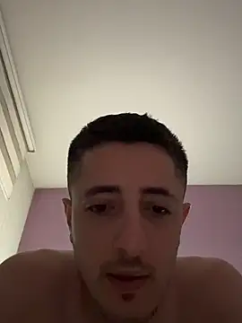 WhitePinkAngel webcam