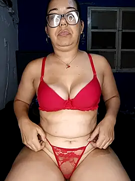 MilfTentasion webcam