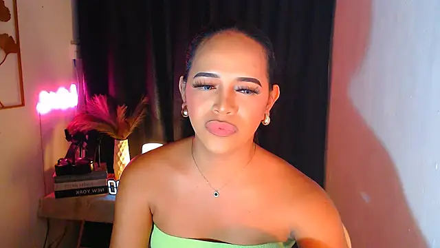 Lorainnelustts webcam