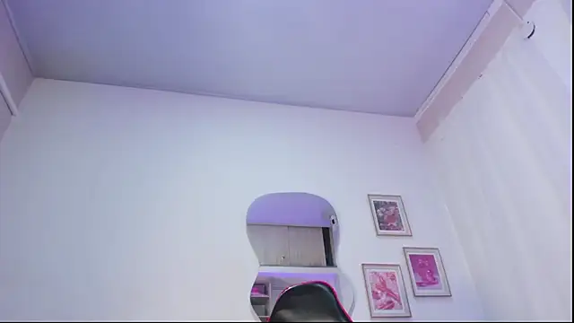 Miss_JulietaShadow webcam