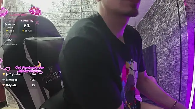 Rich_Couple_69 webcam