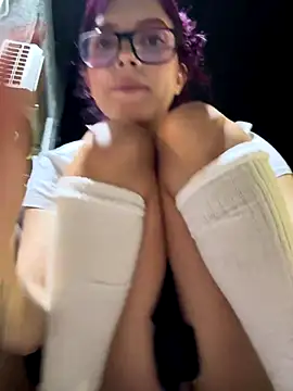 l0lita_sweet (G young) - I stick a finger in the ass of my friend