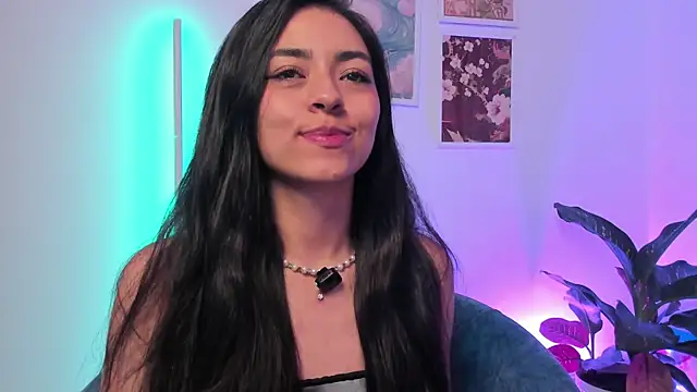 canelleGarces webcam