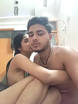 romantic_couple1 live cam screenshot malefemale on VideoChat.work — Live Cam Directory