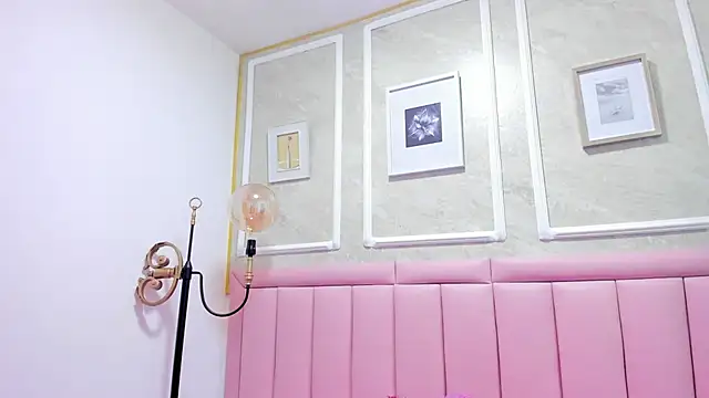 HoollyHendrix webcam