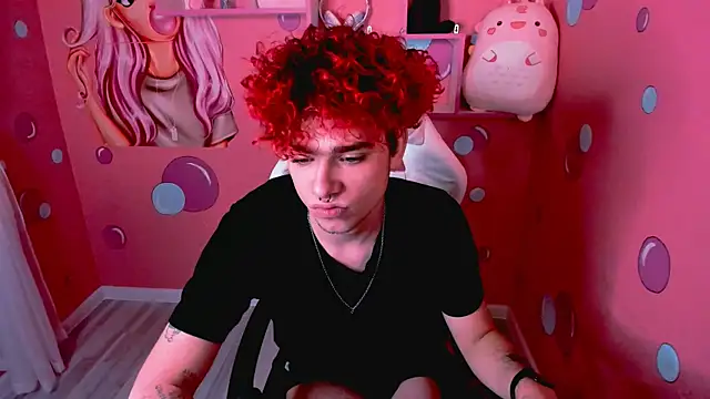 blaiz_vok (M twink) - take off t-shirt