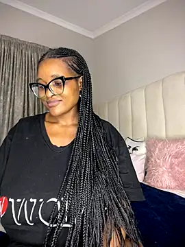 Bustygoddess32 webcam