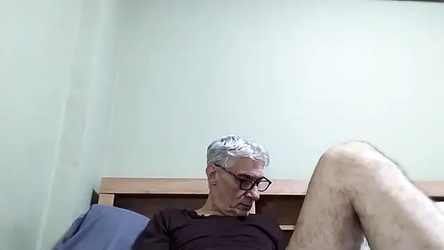 BIGUNCUTHARDCOCK webcam