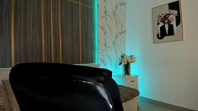 IsabellaAllen webcam