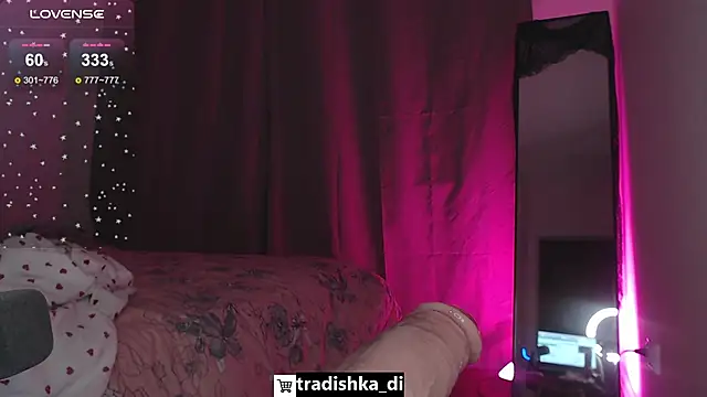 tradishka (F young) - make my ass red