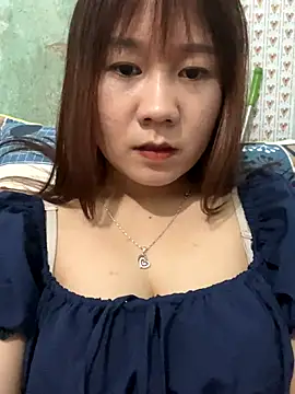 qinejr37 (F teen) - Yêu tôi đi tôi cho xem ngực 🥰
