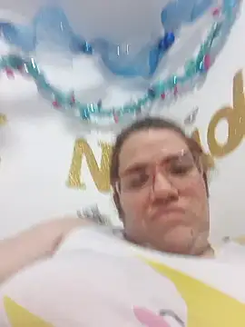 karlythoth@xh webcam