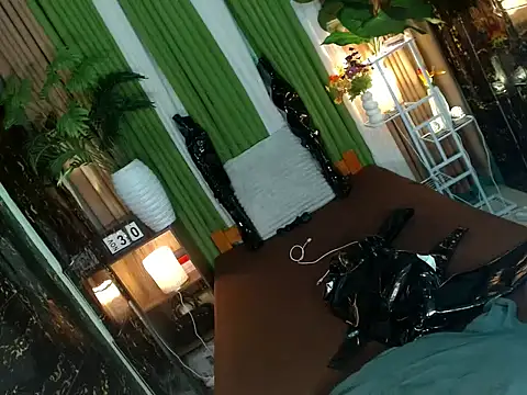 Queen_kendalx19 webcam