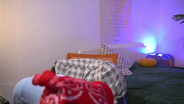 bluebeell (F teen) - closeup <3