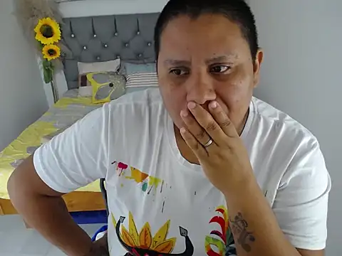 hotlesby_valery webcam