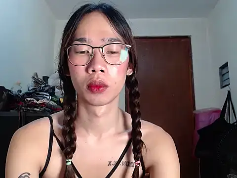 AsianFuckBuddies webcam