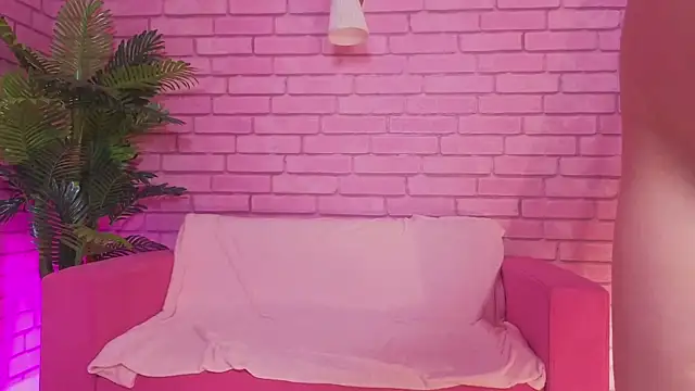 Margo_Robbbie webcam