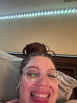 QueenNuttCollector webcam