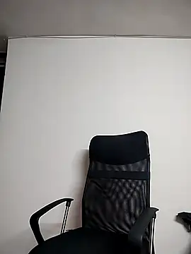 KARINNA__RAVEN webcam