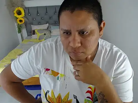 hotlesby_valery webcam