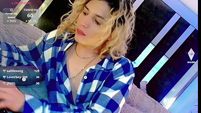 honey_skin webcam