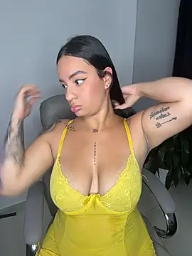 Emily_Kurth23 webcam