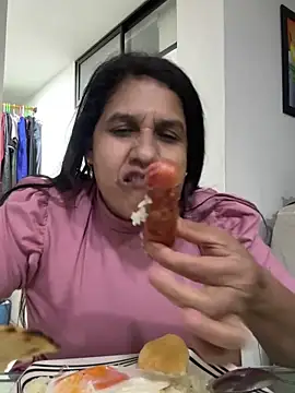 siri_duque (F mature) - Doggy style/ cum