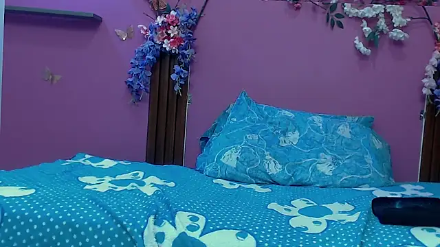 skinnybarbie022 webcam