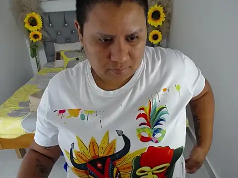 hotlesby_valery webcam