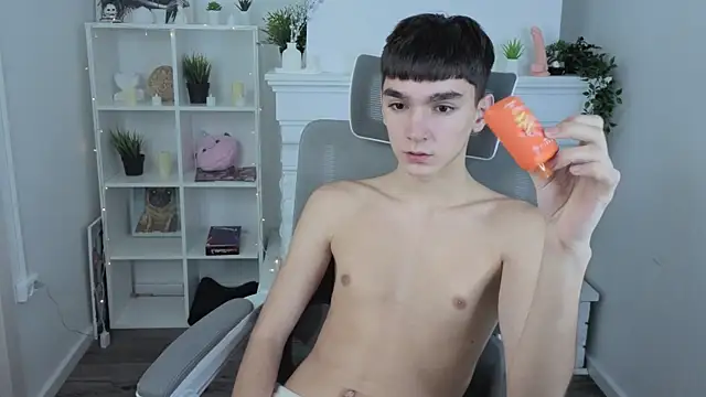 yamitwink (M twink) - jerk off