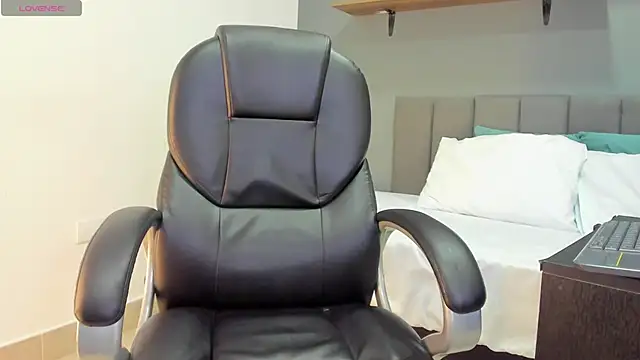 bellaadams35 (T young) - Cum show