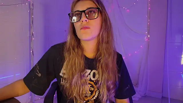 Giia_paiige18 webcam