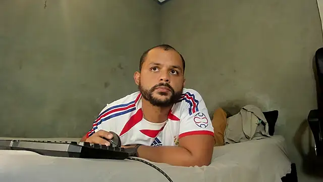 mobigstar2809 - Mobigstar2809's free webcam - UK Sex Cams