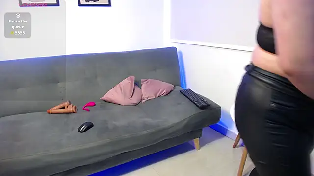 Paris_boobsbbw webcam