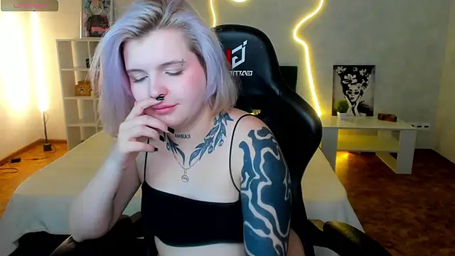 shadow__purrr webcam