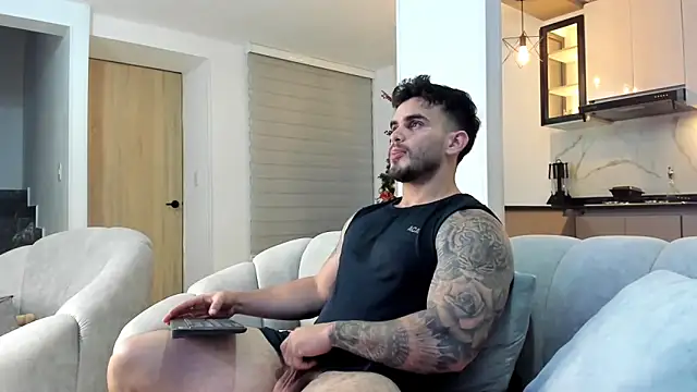 ricardogo19 (M young) - cum shoT