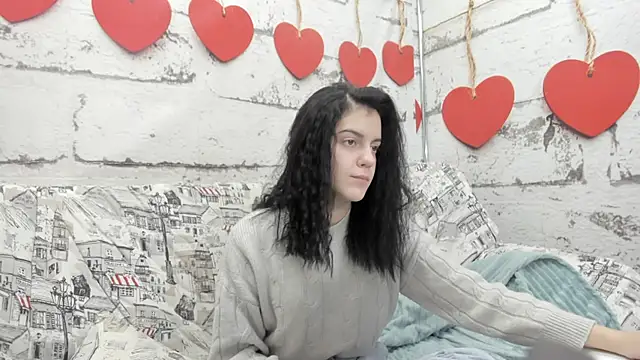 lovely_audrey (F teen) - vodka shot