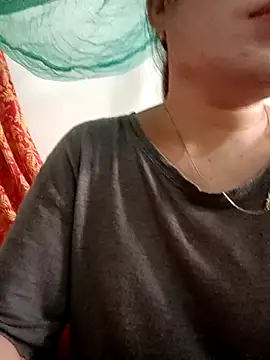 reema_143 (F milf) - Boobs show