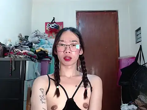 AsianFuckBuddies webcam